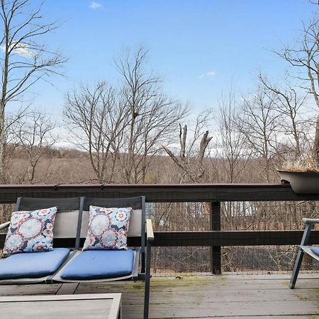 Come Experience The Pocono Mountains Like Never Before! 坦纳斯维尔 外观 照片