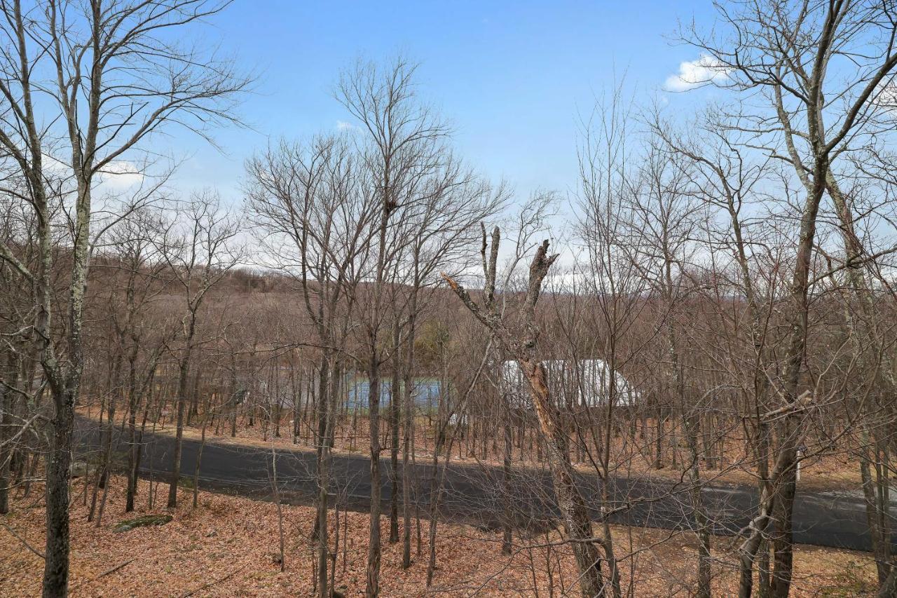 Come Experience The Pocono Mountains Like Never Before! 坦纳斯维尔 外观 照片